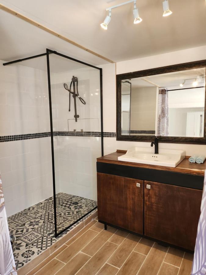 La Maison Du Petit Thomas Taradeau Ngoại thất bức ảnh